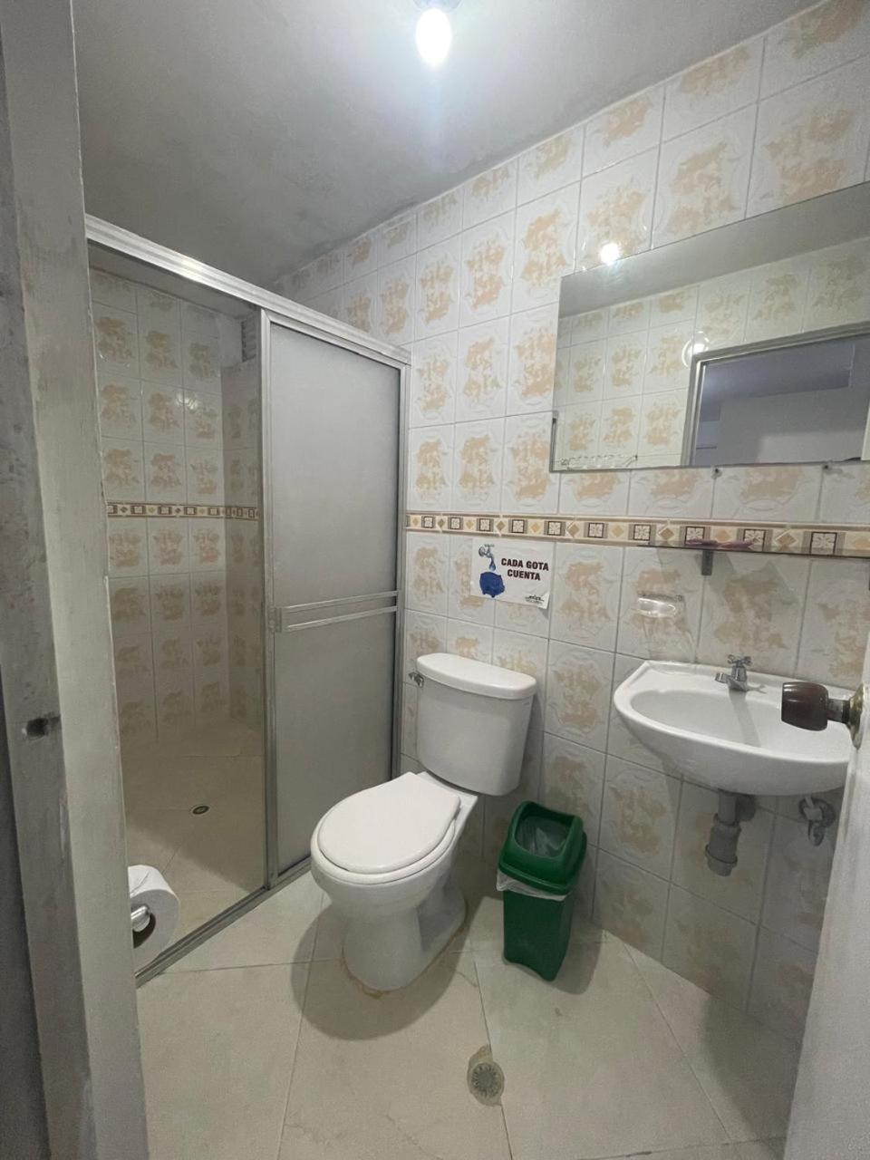 Hotel Villa Real Медельин Экстерьер фото